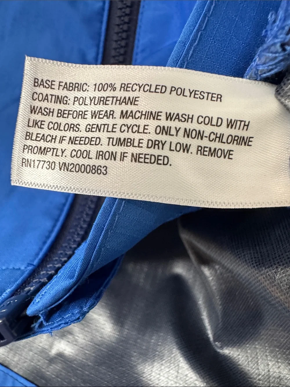 Cat & Jack Blue and Navy Hooded Kids' Rain Jacket Medium M(8) New NWT